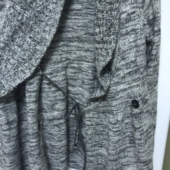 Aritzia TALULA Cashmere Blend Cardigan Sweater Shawl Collar Soft Knit Heathered - Picture 4 of 8